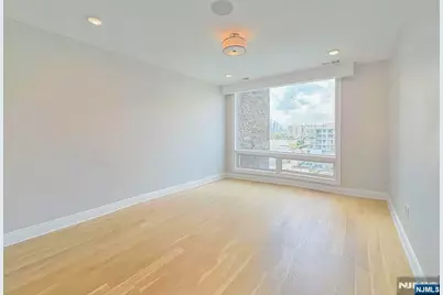 9 Somerset Lane Ph 608/614 #PH 608/614, Edgewater, NJ 07020 - Photo 25