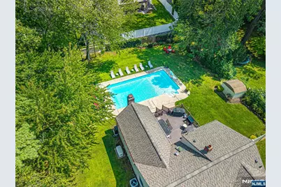 376 Chelsea Street, Paramus, NJ 07652 - Photo 5
