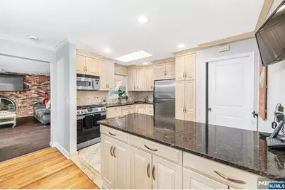 376 Chelsea Street, Paramus, NJ 07652 - Photo 21