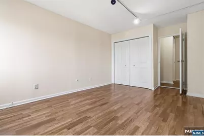 200 Winston 720 #720, Cliffside Park, NJ 07010 - Photo 17
