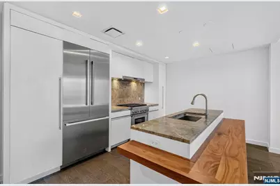 320 Adolphus Avenue 611 #611, Cliffside Park, NJ 07010 - Photo 5