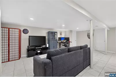 8 Coyles Court, Clifton, NJ 07013 - Photo 31