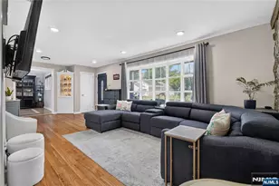 8 Coyles Ct, Clifton, NJ 07013 - Photo 9