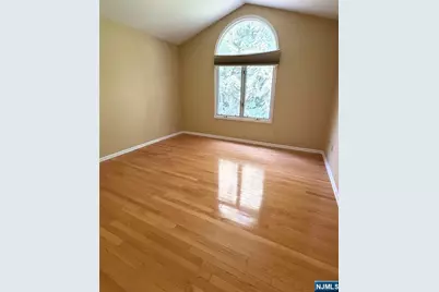19 Lakeview Drive, Old Tappan, NJ 07675 - Photo 17