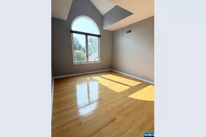 19 Lakeview Drive, Old Tappan, NJ 07675 - Photo 15