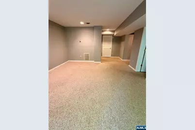 19 Lakeview Drive, Old Tappan, NJ 07675 - Photo 19