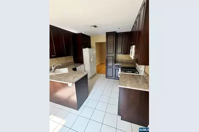 19 Lakeview Drive, Old Tappan, NJ 07675 - Photo 5