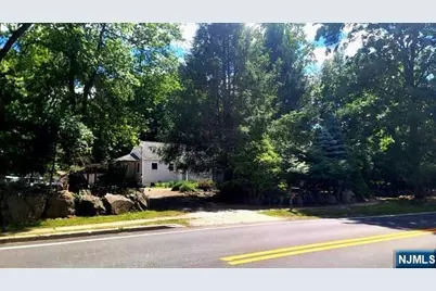 93 Old Tappan Road, Old Tappan, NJ 07675 - Photo 1