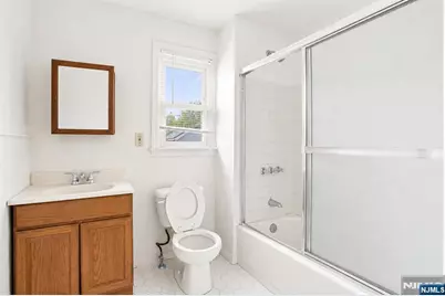 223 Montgomery Street, Bloomfield, NJ 07003 - Photo 15