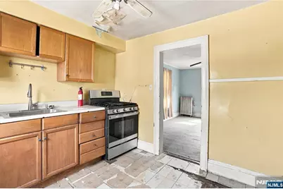 223 Montgomery Street, Bloomfield, NJ 07003 - Photo 13