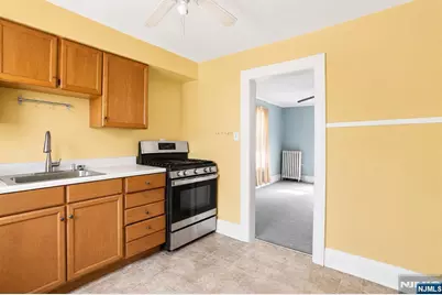 223 Montgomery Street, Bloomfield, NJ 07003 - Photo 9