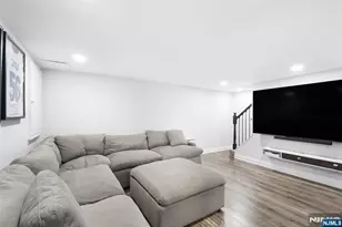 33 Beverly, West Caldwell, NJ 07006 - Photo 21