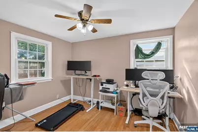 27 Grayson Place, Teaneck Township, NJ 07666 - Photo 9