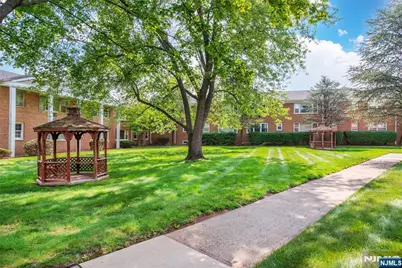 605 Grove Street E3 #E3, Clifton, NJ 07013 - Photo 23