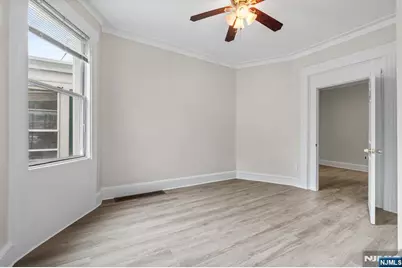 292 Claremont Avenue 1st Floor #1st Floor, Jersey City, NJ 07305 - Photo 9