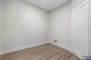 292 Claremont Ave 1st Floor, Jersey City, NJ 07305 - Photo 11