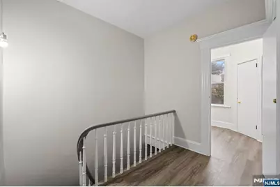 292 Claremont Avenue 2nd Floor #2nd floor, Jersey City, NJ 07305 - Photo 19