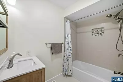605 River Renaissance, East Rutherford, NJ 07073 - Photo 19