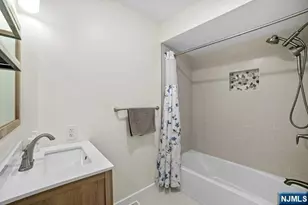 605 River Renaissance, East Rutherford, NJ 07073 - Photo 19