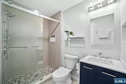605 River Renaissance, East Rutherford, NJ 07073 - Photo 13