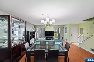 605 River Renaissance, East Rutherford, NJ 07073 - Photo 5