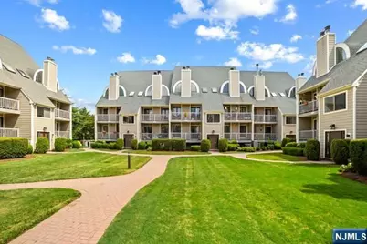 605 River Renaissance, East Rutherford, NJ 07073 - Photo 21