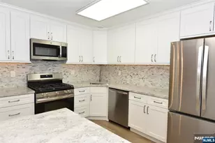 502 Harding Road 2, Freehold Township, NJ 07728 - Photo 7
