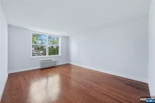 200 Grand Cove Way 4J, Edgewater, NJ 07020 - Photo 13