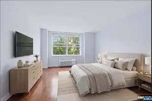 200 Grand Cove Way 4J, Edgewater, NJ 07020 - Photo 11
