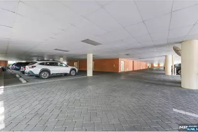 200 Grand Cove Way 4J #4J, Edgewater, NJ 07020 - Photo 33