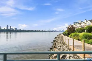 200 Grand Cove Way 4J, Edgewater, NJ 07020 - Photo 31