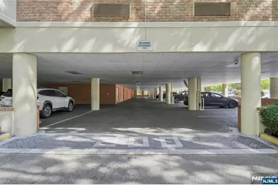 200 Grand Cove Way 4J #4J, Edgewater, NJ 07020 - Photo 37