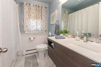 45 Erie Avenue, Midland Park, NJ 07432 - Photo 25