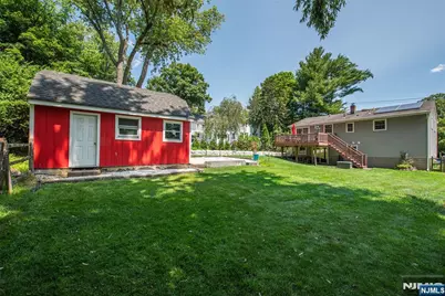 45 Erie Avenue, Midland Park, NJ 07432 - Photo 37