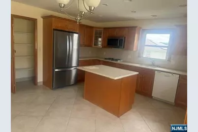 97 Morrell Place 2nd Floor #2nd floor, Garfield, NJ 07026 - Photo 3
