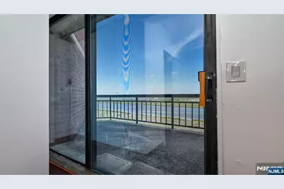 2140 Harmon Cove Tower 2140 #2140, Secaucus, NJ 07094 - Photo 19