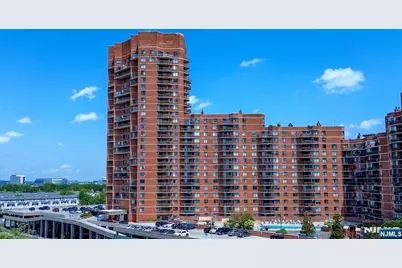 2140 Harmon Cove Tower 2140 #2140, Secaucus, NJ 07094 - Photo 23