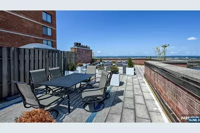 2140 Harmon Cove Tower 2140 #2140, Secaucus, NJ 07094 - Photo 27