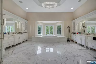 186 Hoover Drive, Cresskill, NJ 07626 - Photo 29