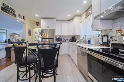 1003 Cumbermeade Road, Fort Lee, NJ 07024 - Photo 9