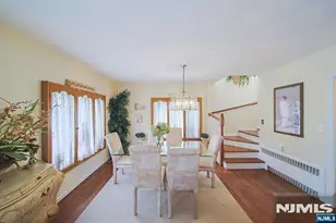 1003 Cumbermeade Rd, Fort Lee, NJ 07024 - Photo 11