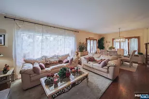 1003 Cumbermeade Rd, Fort Lee, NJ 07024 - Photo 7