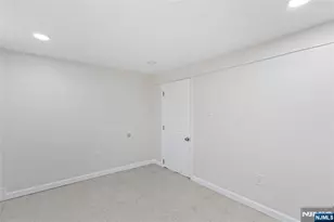 86 Farnham Ave, Garfield, NJ 07026 - Photo 17