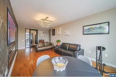 612 Hudson 612 #612, Edgewater, NJ 07020 - Photo 5