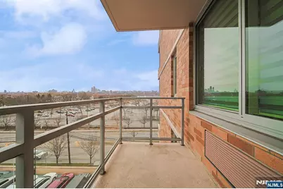 612 Hudson 612 #612, Edgewater, NJ 07020 - Photo 29