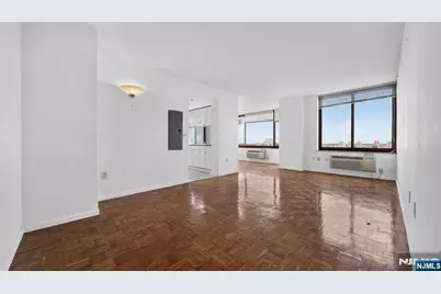 100 Old Palisade Road 2803 #2803, Fort Lee, NJ 07024 - Photo 5