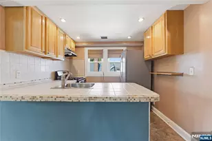41 Beekman St, Bloomfield, NJ 07003 - Photo 7