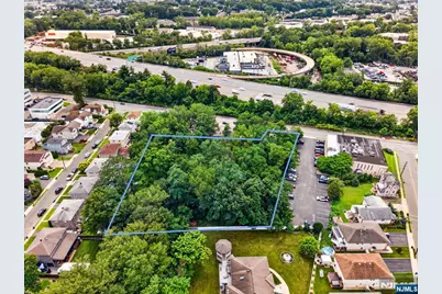 251 Molnar Drive, Elmwood Park, NJ 07407 - Photo 13