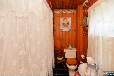 10 Ackerman Avenue, Emerson, NJ 07630 - Photo 19