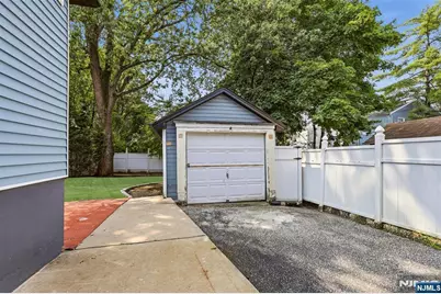 24 Anderson Avenue, Bergenfield, NJ 07621 - Photo 27